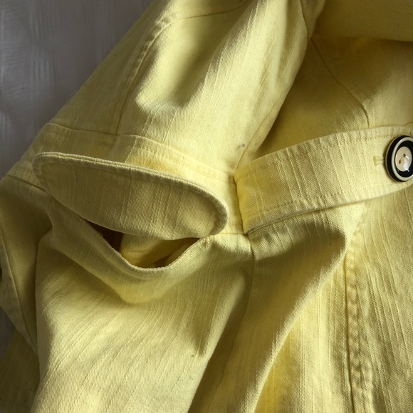 🐯Snazzie Yellow Versatile Jacket🐯 - Picture 5 of 15